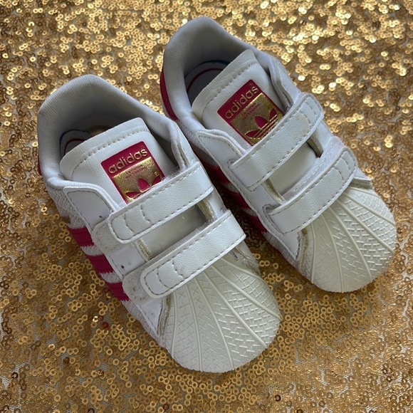 Adidas in Superstars - Picture 4 of 5